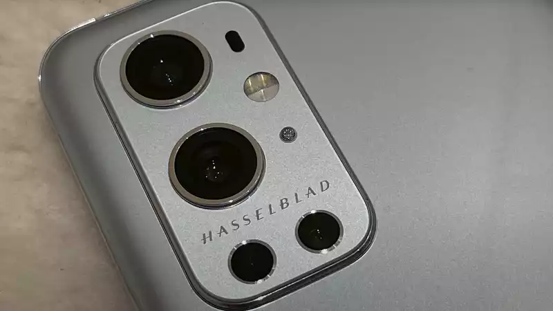 OnePlus9Pro Leak reveals Hasselblad Camera and fights Samsung Galaxy S21