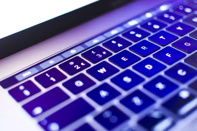 The new MacBook could have a killer "reconfigurable" keyboard