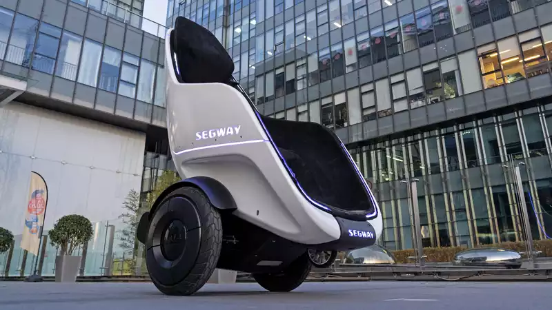 Segway S Pod Hover Chair zips around up to 24mph