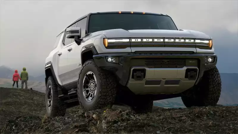 The GMC Hummer is back as a電気110,000 electric SUV — and it can drive diagonally