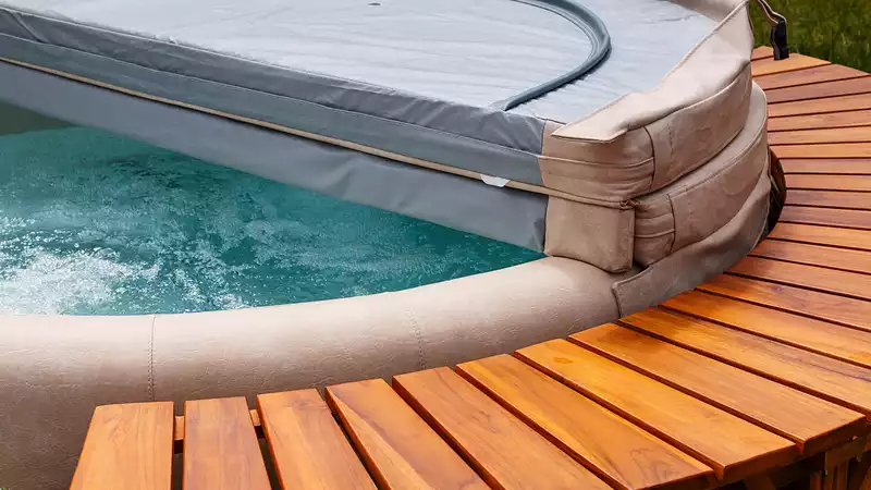 Does my hot tub need a fence? Description of Safety Regulations