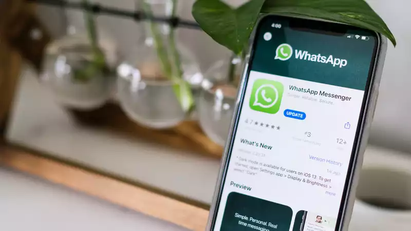 WhatsApp Tracking Site Spies Users and Accuses Facebook