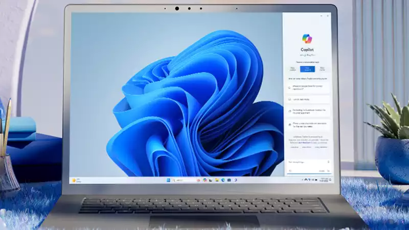 Windows 11 Copilot - 7 Things You Can Do with Microsoft's New AI Helper