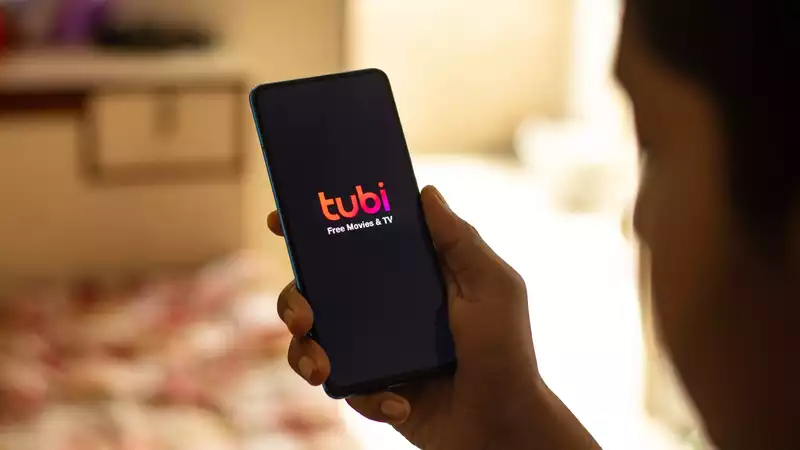 Tubi has added a new AI chatbot feature.