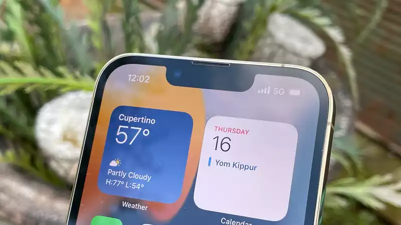 Apple Receives Patent to Make iPhone Notch Permanently Disappear - How?