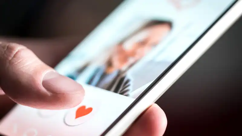FBI Warns Scammers Are Using 'Free' Authentication Services to Trick Dating App Users - How to Stay Safe